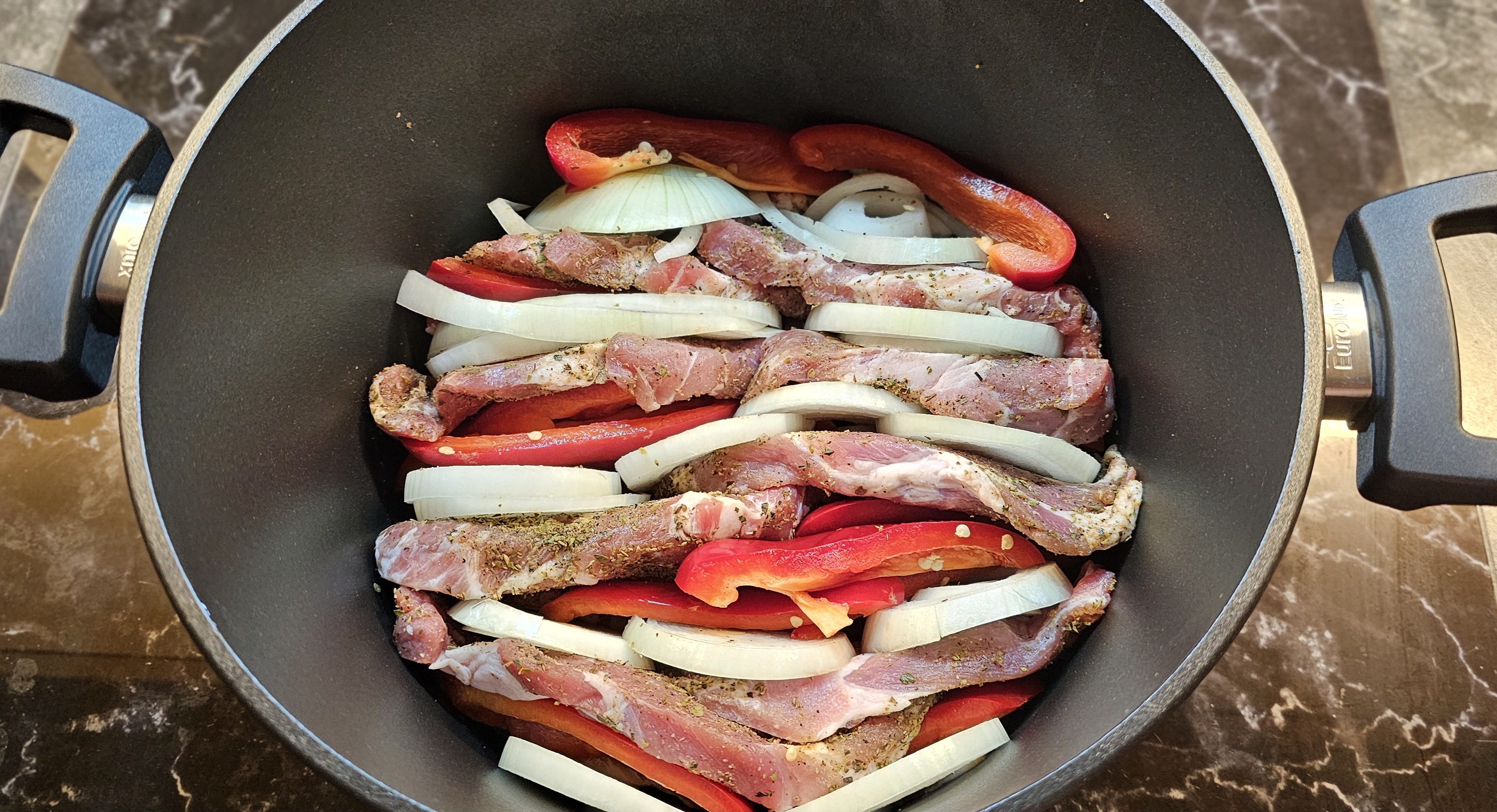 Schichtfleisch aus dem Topf